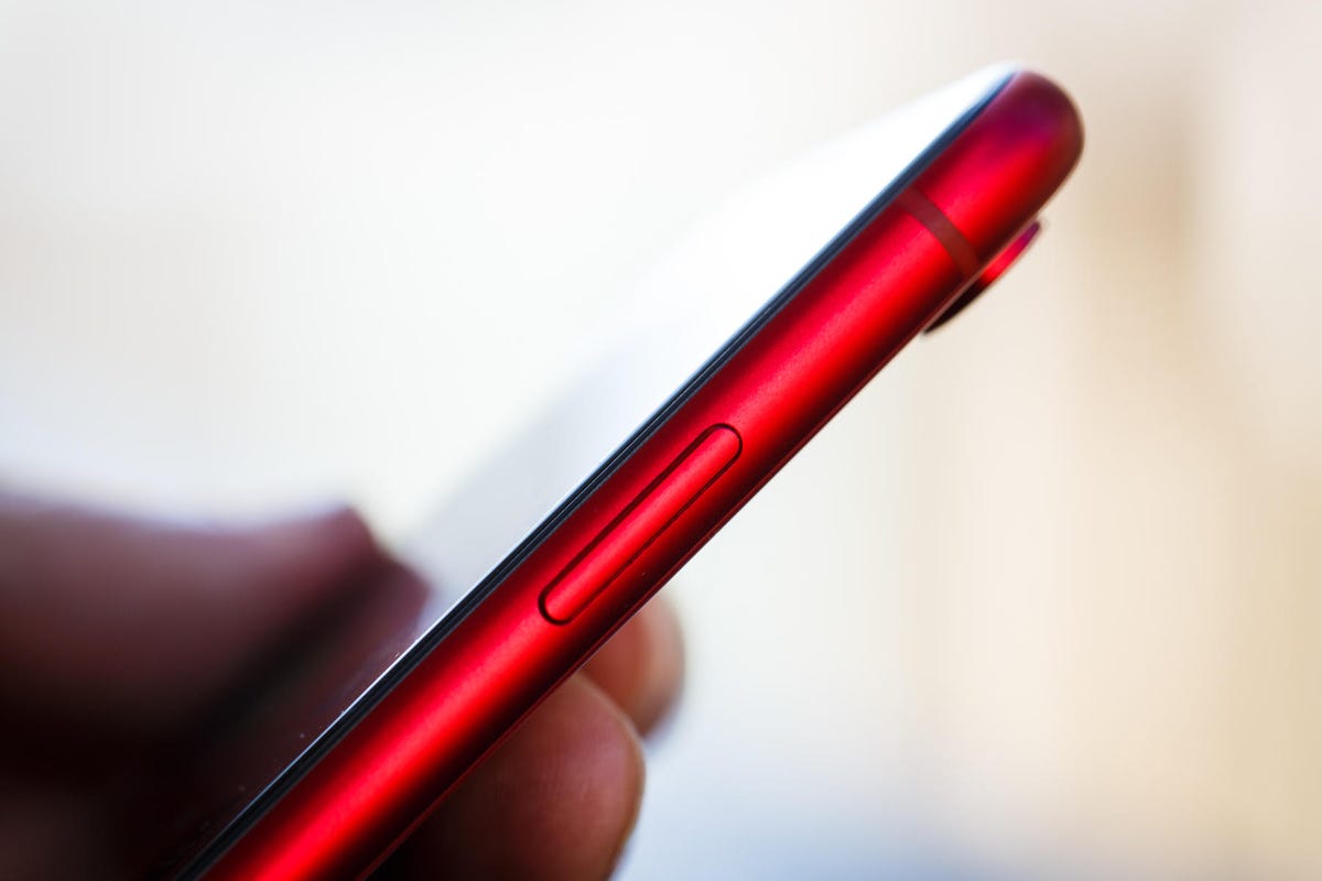 apple-iphone-xr-red-9788-012