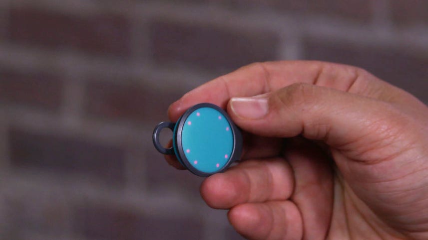 Misfit Flash Link is a fitness tracker and smart button all-in-one