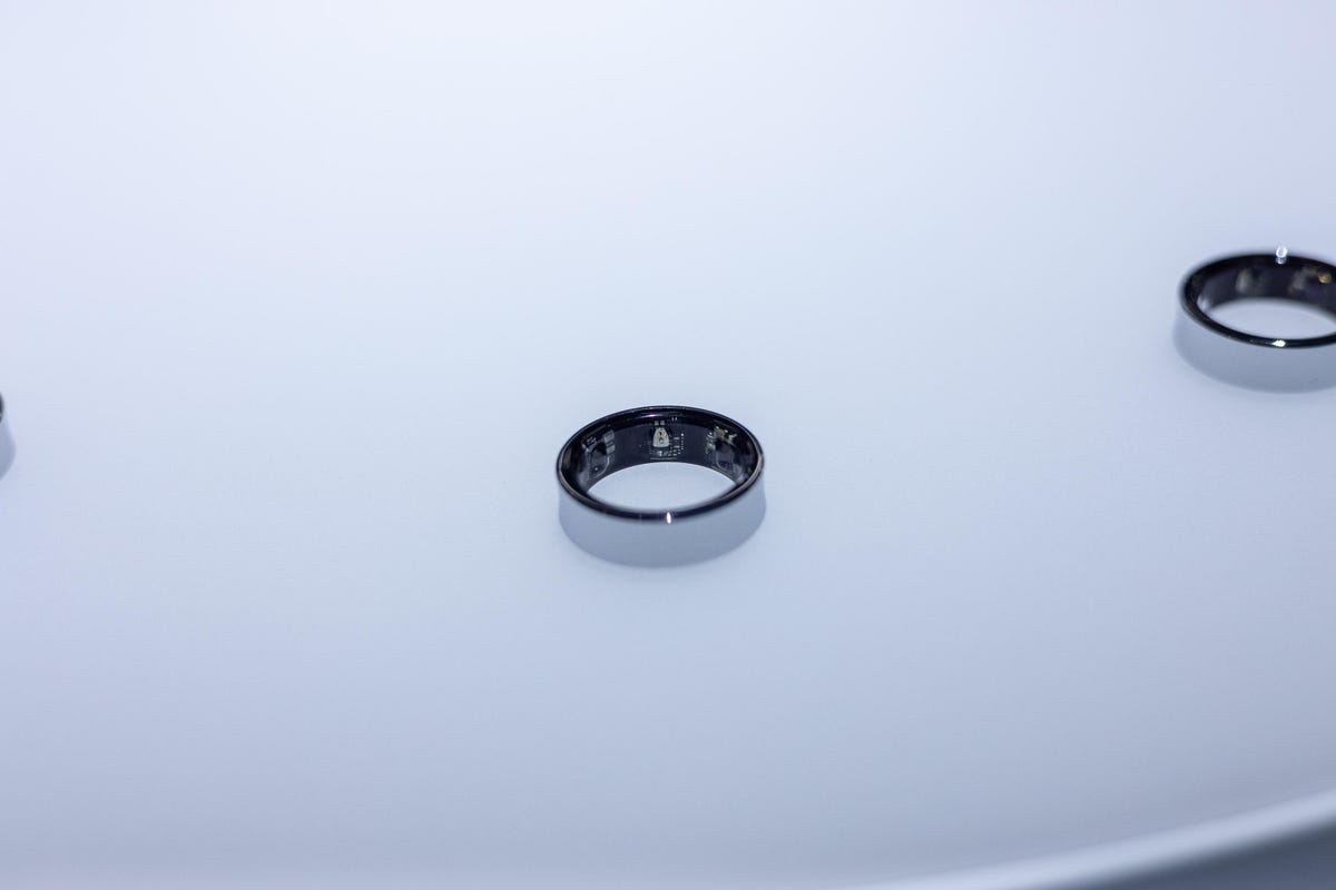 Foto de un anillo inteligente