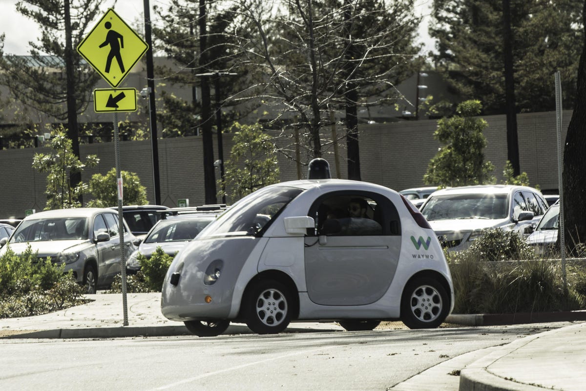 google-x-waymo-self-driving-cars-4020