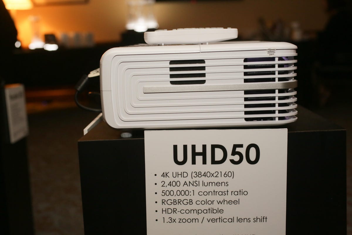 008-optoma-uhd50-projector