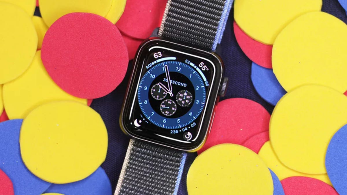 Apple Watch SE on colored dots