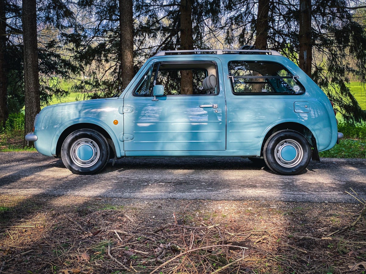 1989 Nissan Pao - side view