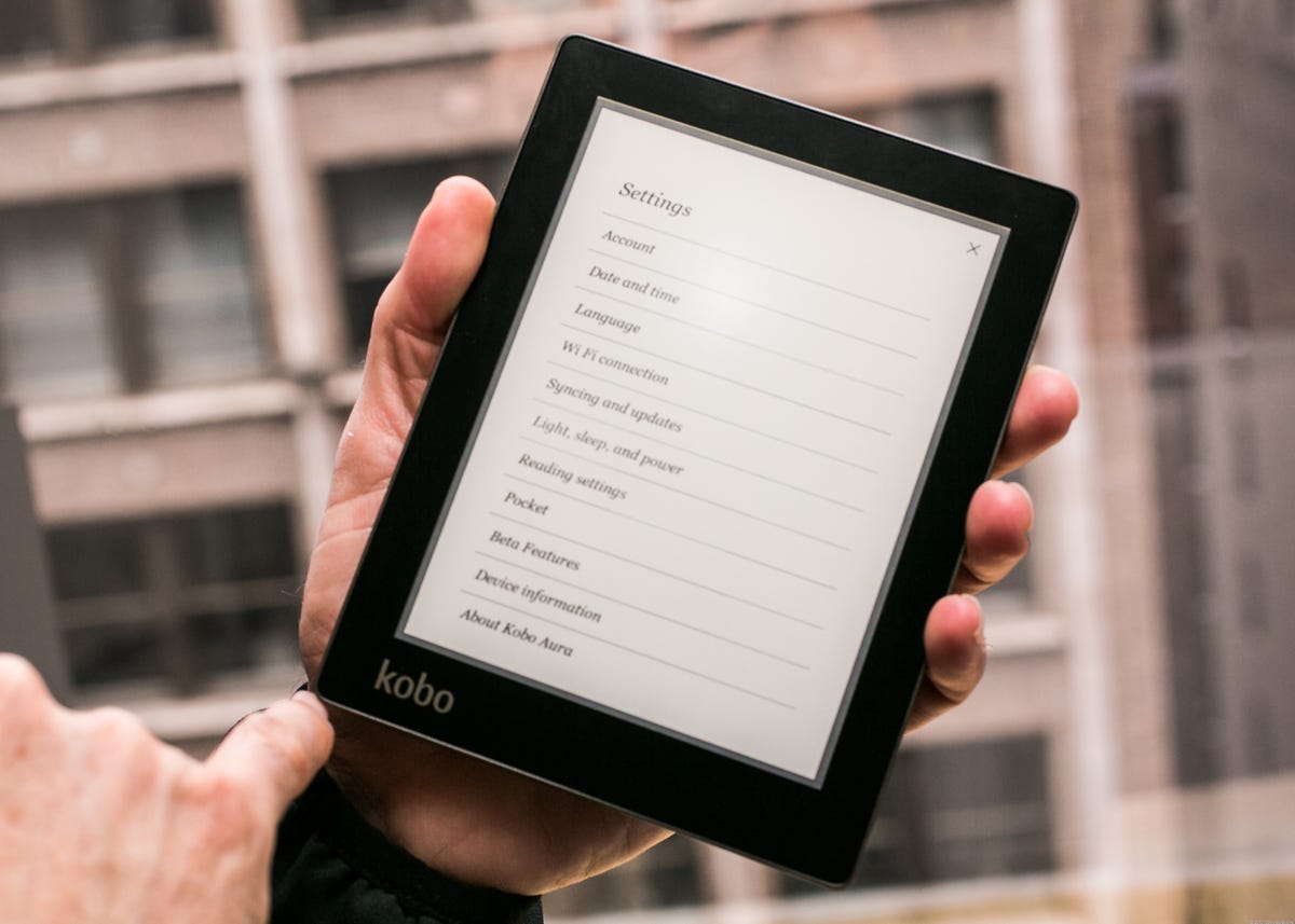 Kobo Aura e-reader review: A Kindle competitor with a classy