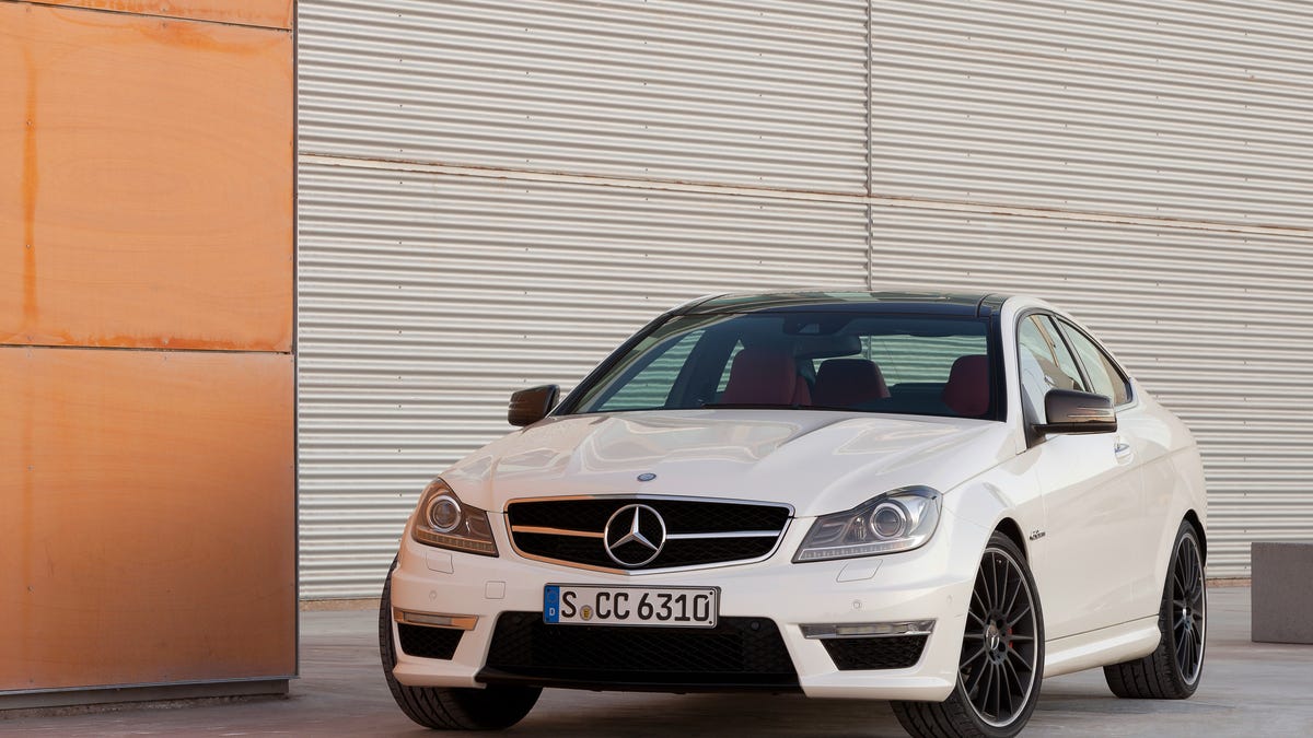 2012_C63_AMG_Coupe_4a.jpg