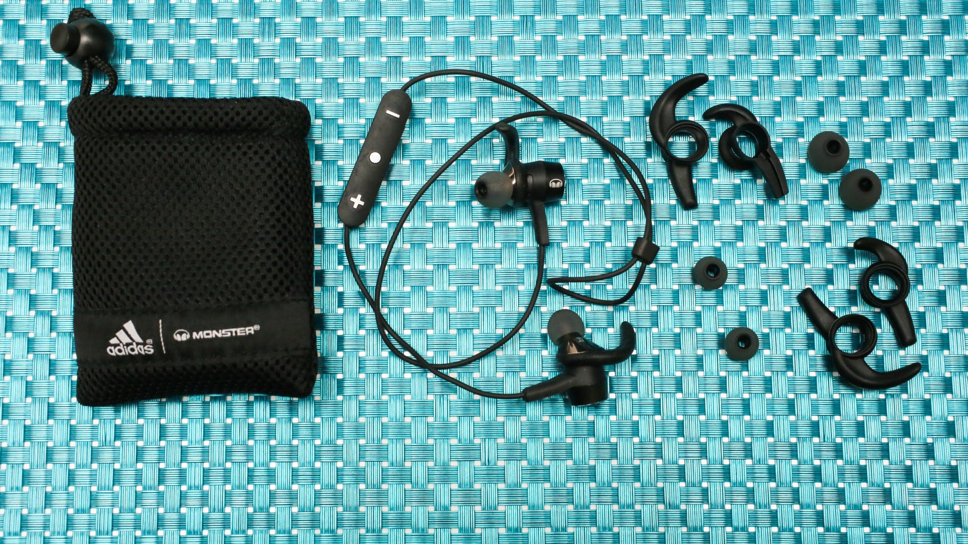 Monster Sport In-Ear Headphones An in-ear wireless sports headphone that gets it mostly right - CNET