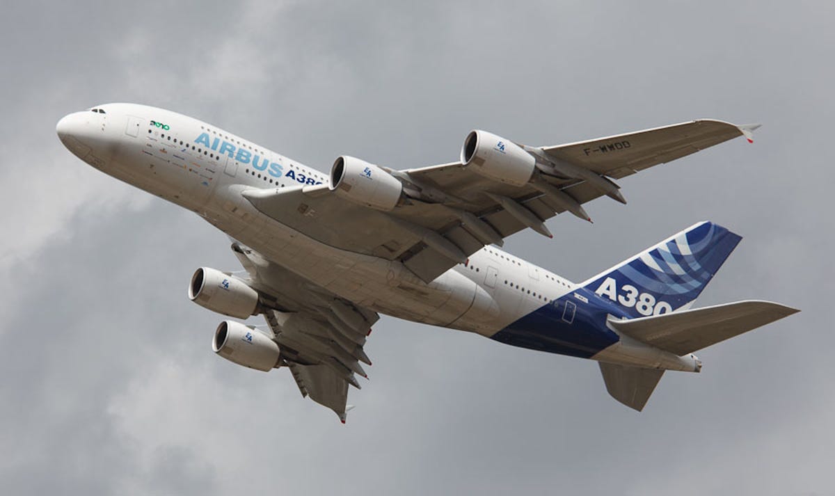 Airbus_A380-6.jpg