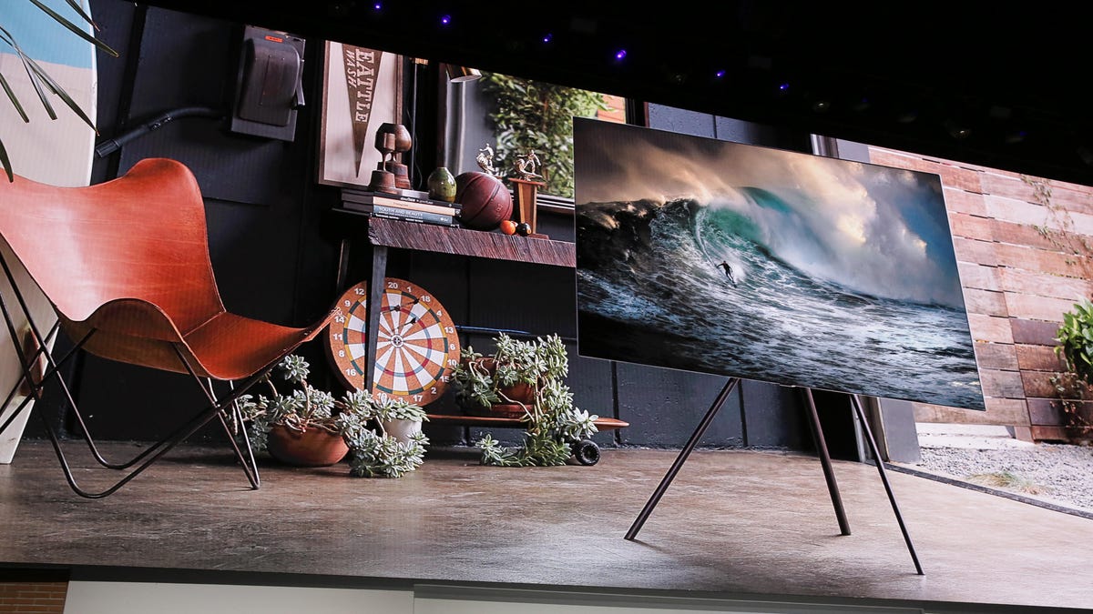50-samsung-first-look-qled-tv-lineup-2018