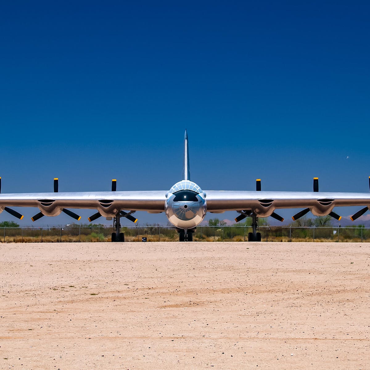 Six turning, four burning: A closer look at the enormous 10-engine B-36 -  CNET