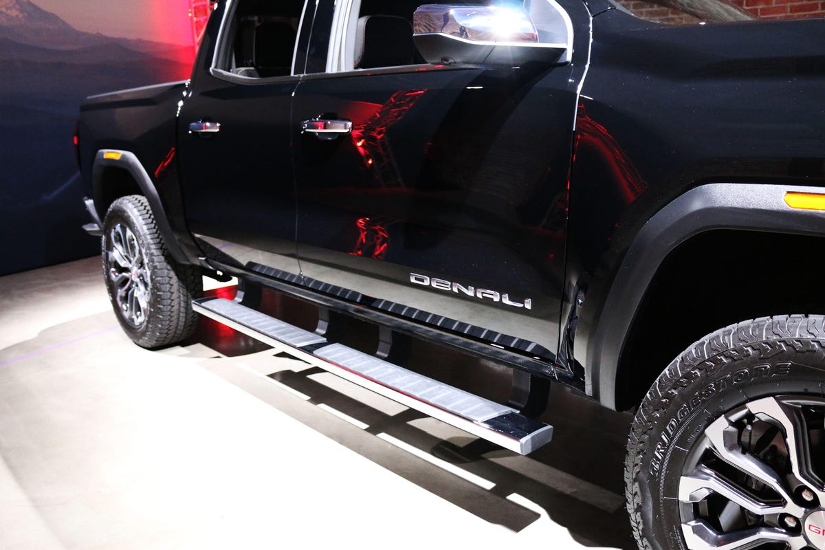 2023 GMC Canyon Denali running boards shown during a preview event
