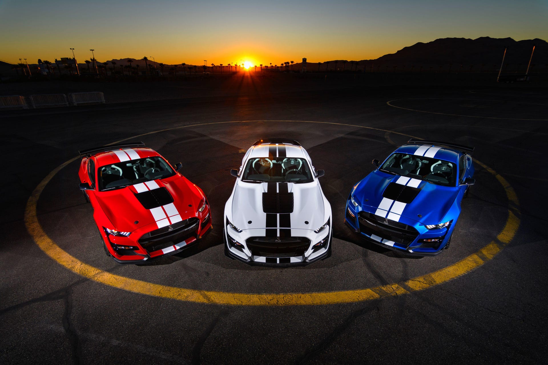 2020-ford-mustang-shelby-gt500-08