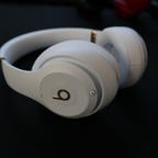 beats-studio-wireless-3-white