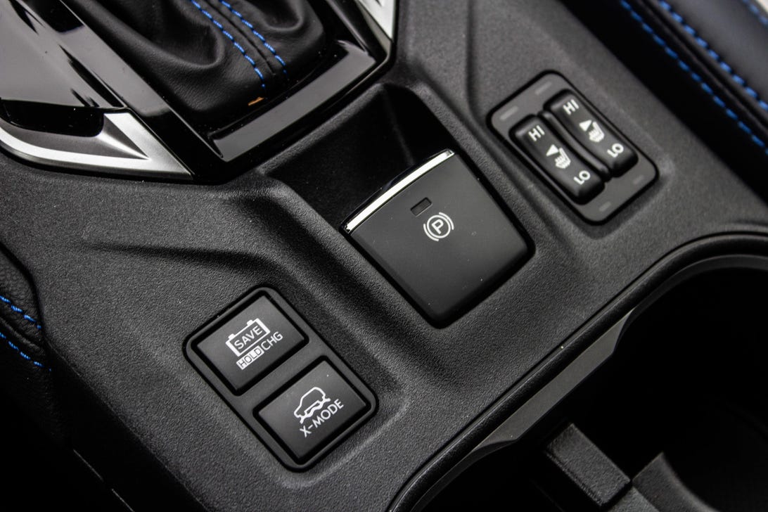 19 Subaru Crosstrek Hybrid Is A Plug In With Real Compromises Roadshow