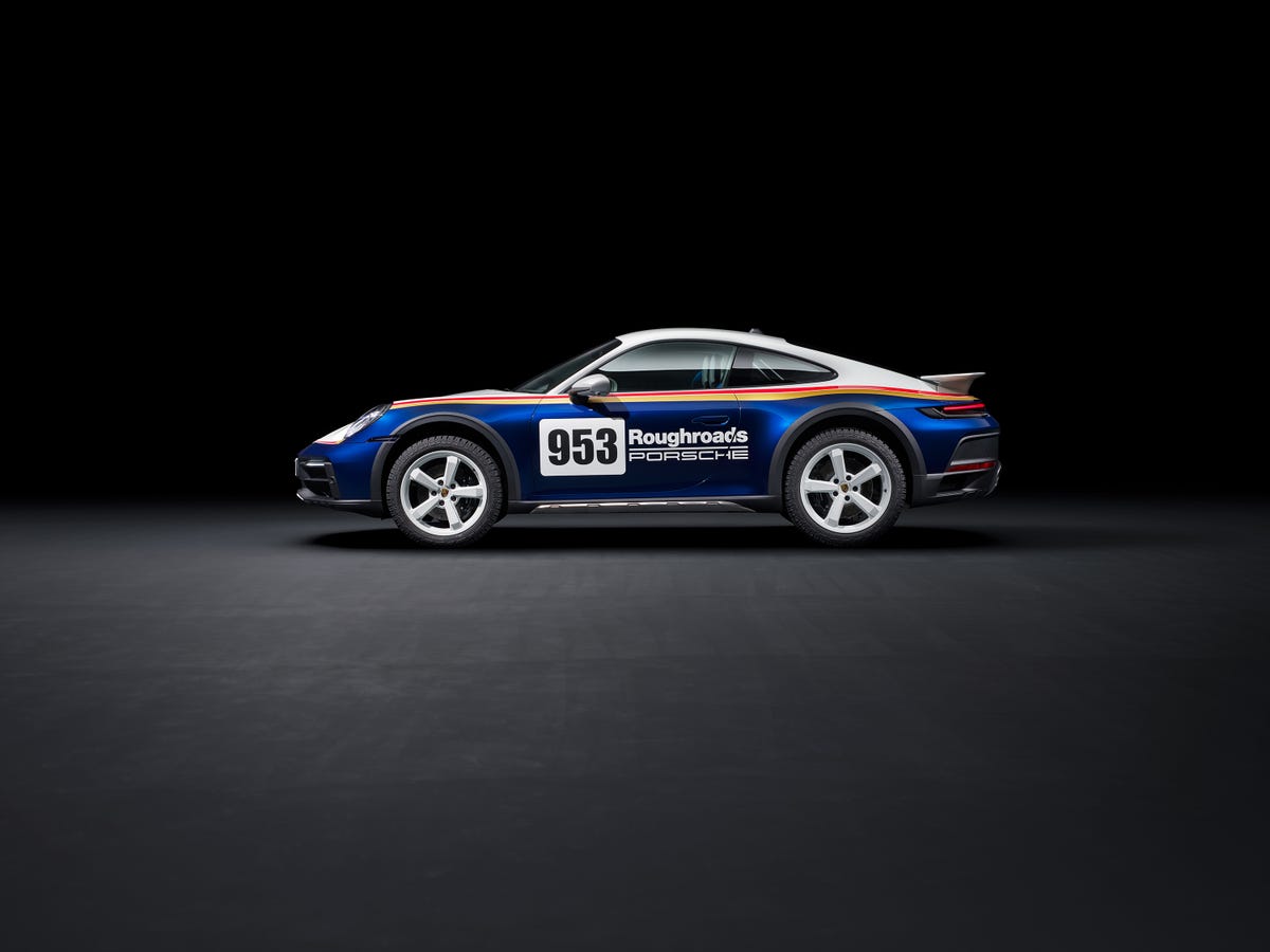 2023 Porsche 911 Dakar