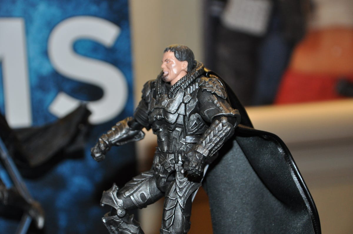 dc-collectibles-sdcc-20160390.jpg