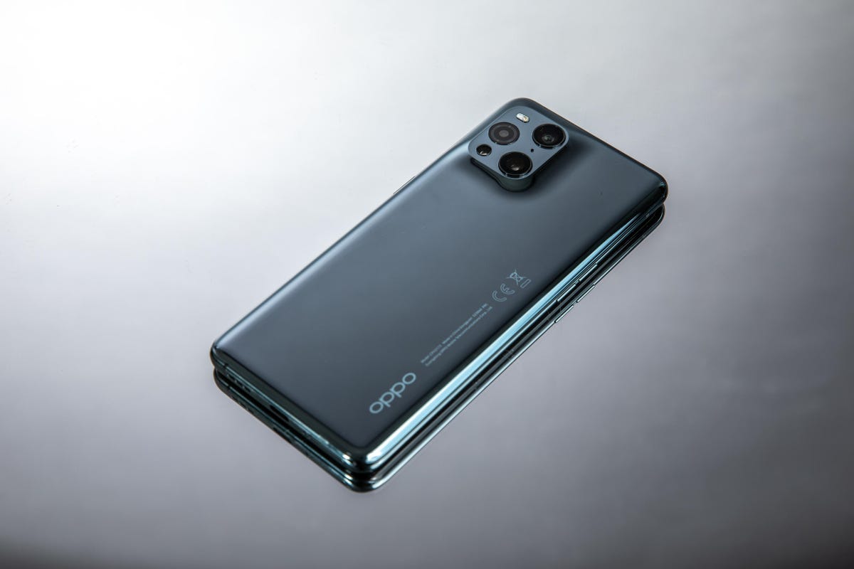 Oppo Find X3 Pro 5G leaks in full with iPhone-like camera, curved-edge  display - PhoneArena