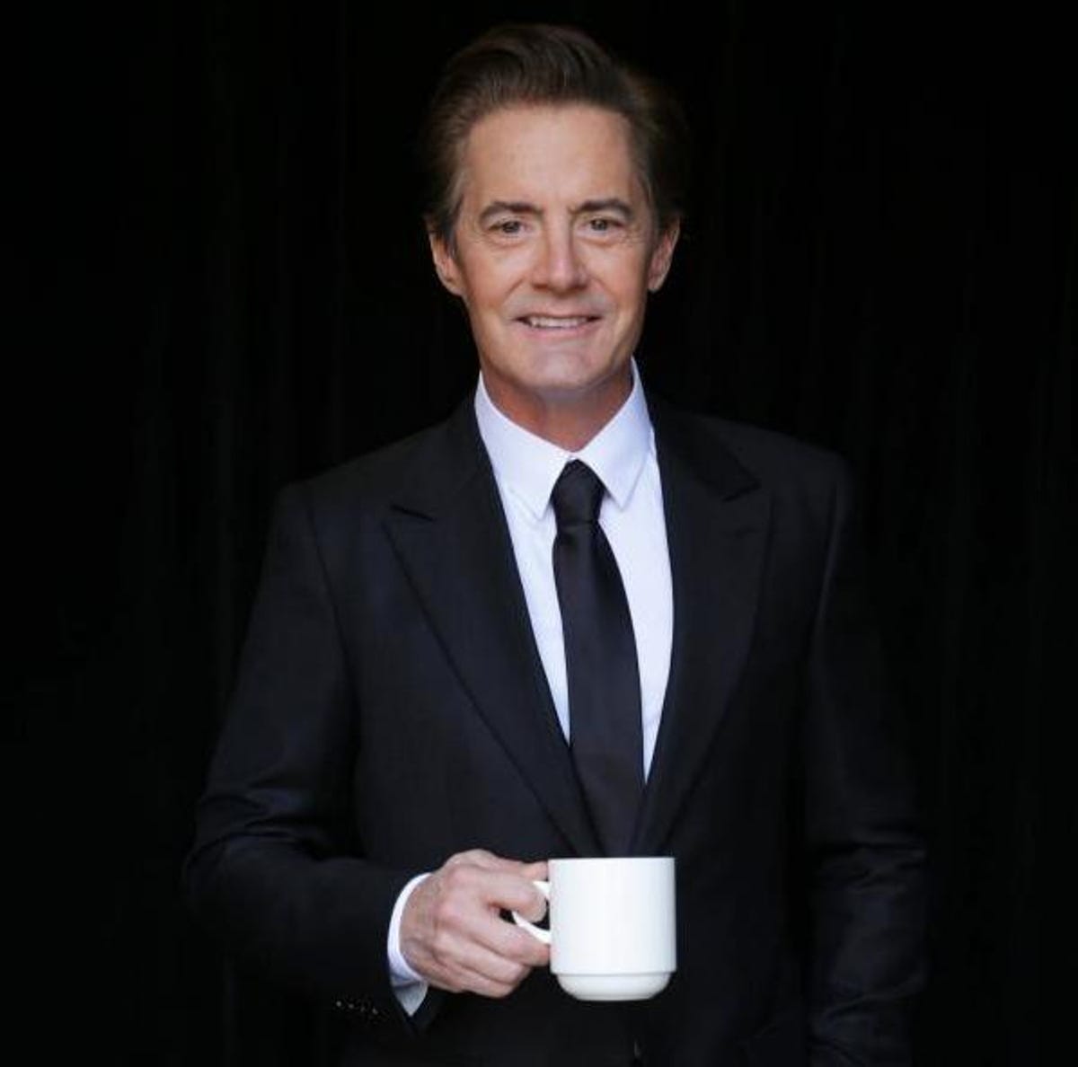 Kyle MacLachlan in a suit