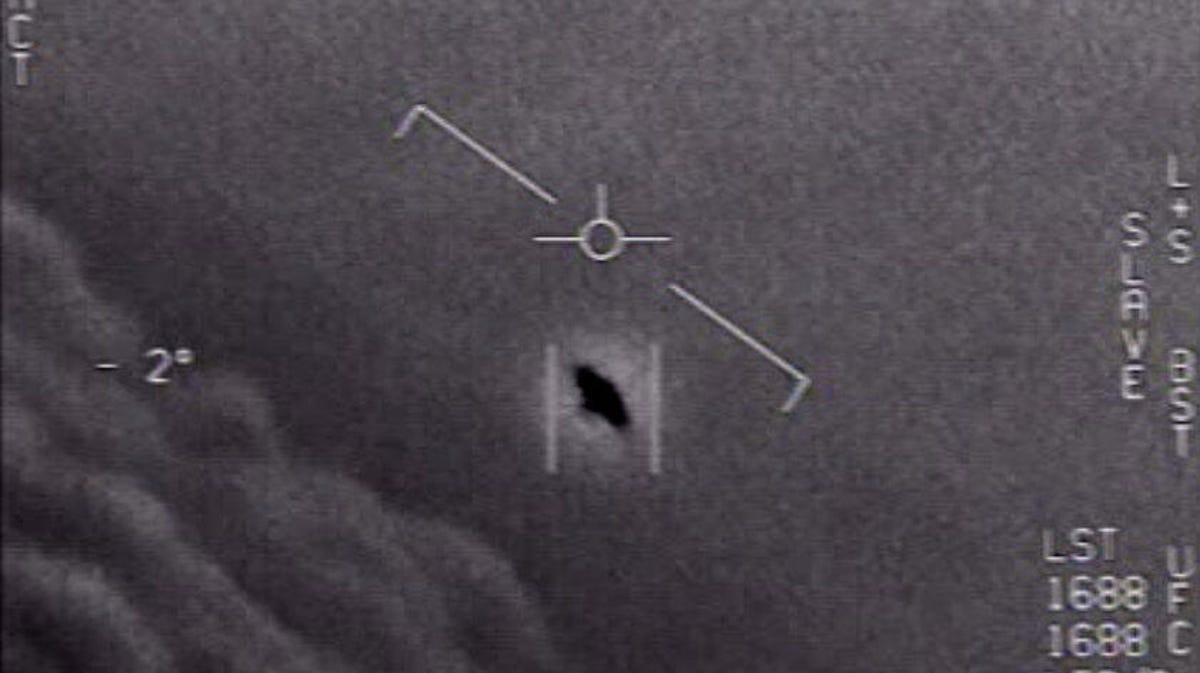 US Navy photo of "gimbal" UFO