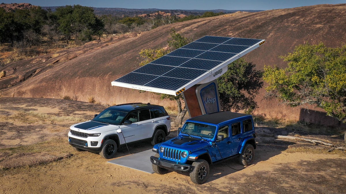 Jeep Will Electrify Entire Lineup, Launch 4 EVs by 2025 - CNET
