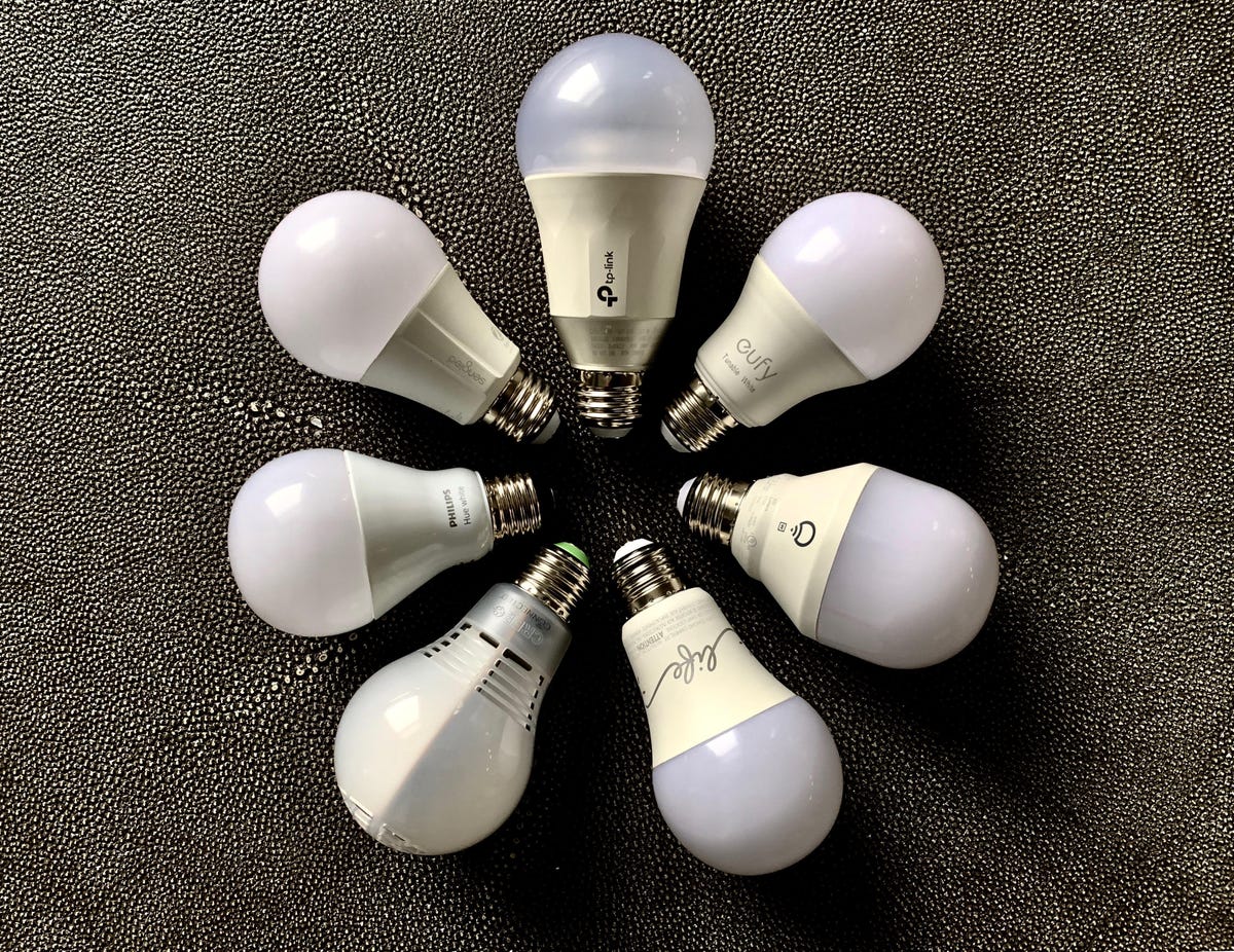 Seven LED lightbulbs arranged in a flower shape.