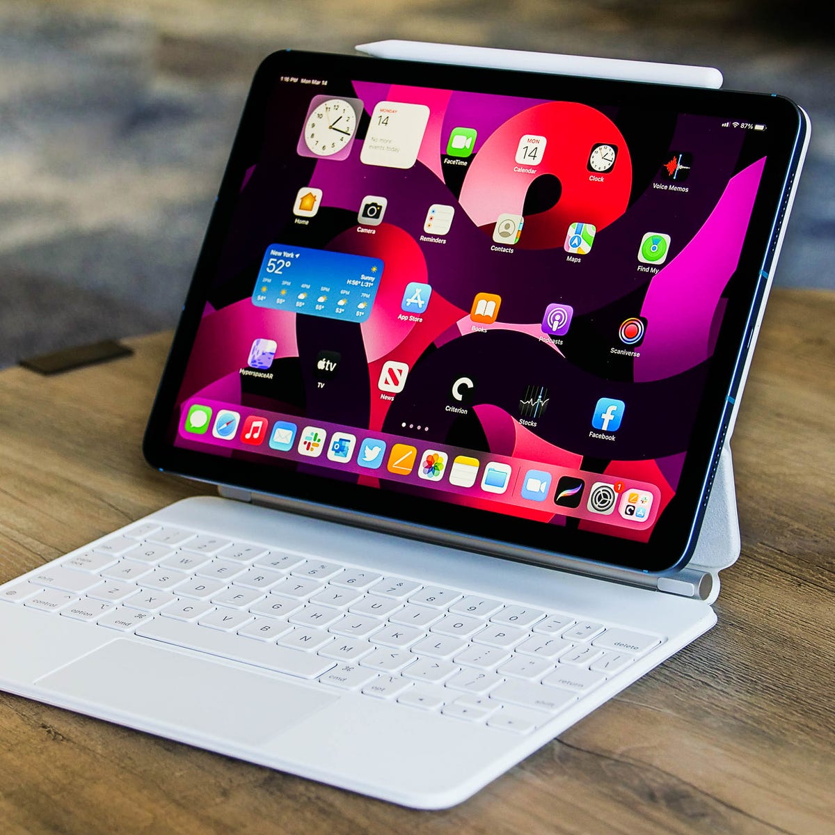 Apple's Magic Keyboard for iPad: Still Excellent, but Time for a Revision -  CNET