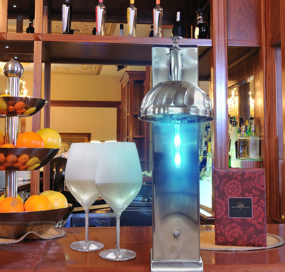 The Vinotemp Il Romanzo CO2 Glass Chiller adds that special touch when serving cold drinks.
