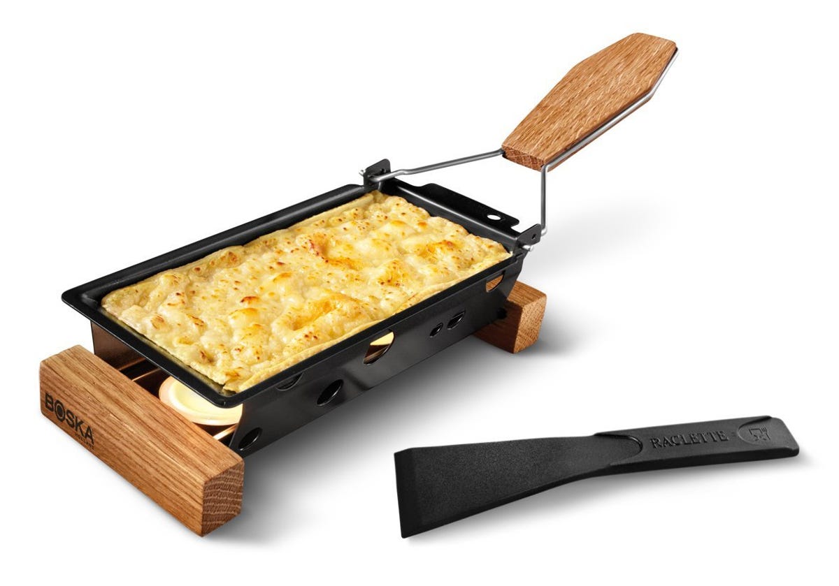 With the Boska Partyclette ToGo Raclette Set take your cheese party on the road.