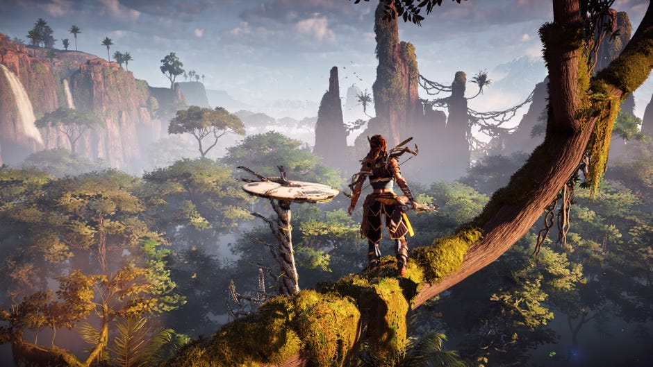 Horizon Zero Dawn Is Now Available As Part Of Sony S Free Play At Home Program Cnet