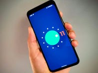 <p>Samsung's Galaxy S10 Plus with One UI's dark mode enabled.&nbsp;</p>
