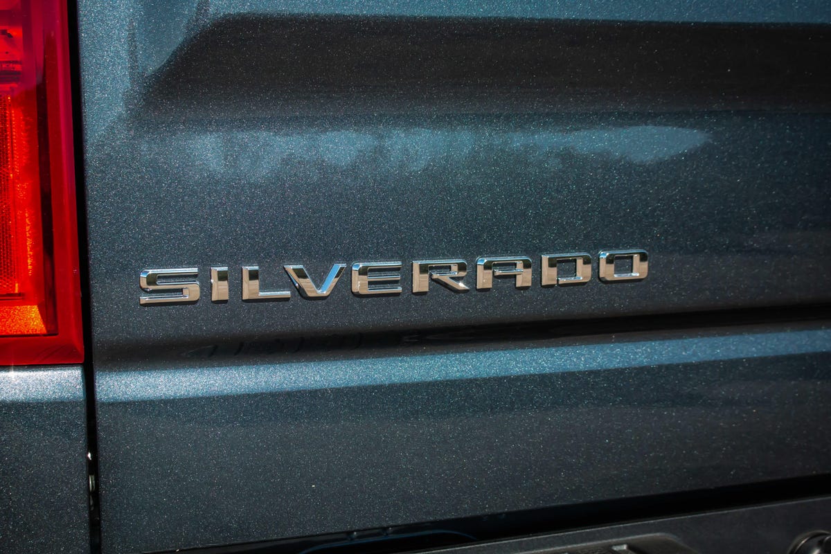 2019-chevrolet-silverado-rst-2-7l-turbo-35