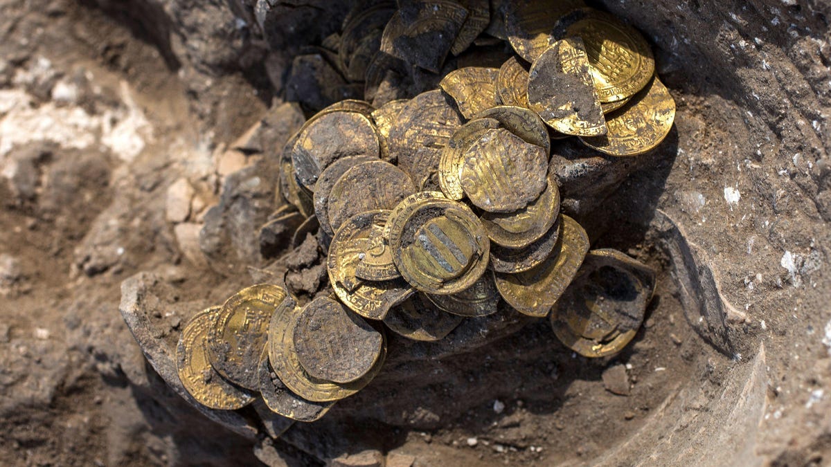 A treasure hunter claims he has found a lost gold mine worth $1.7 billion that was first discovered by Spanish priests in 1650