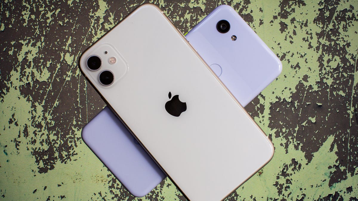 Apple iPhone 11 and Google Pixel 3A