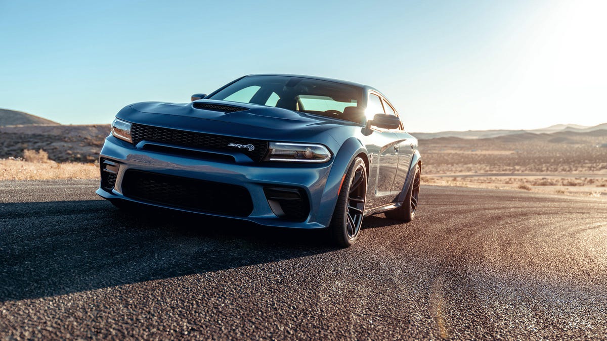 2020-dodge-charger-hellcat-widebody-50