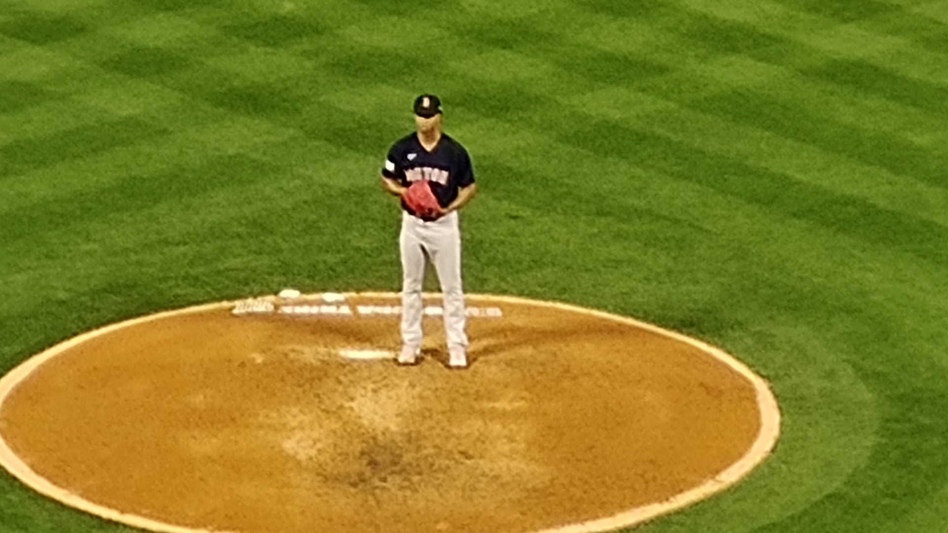 Using its maximum 16x digital zoom, the phone can zoom in from the cheap seats to see the pitcher on the mound in a baseball game, albeit in fuzzy detail.