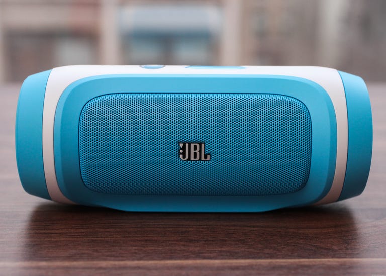 JBL Charge portable Bluetooth speaker review: Jolt of sound with a of power - CNET