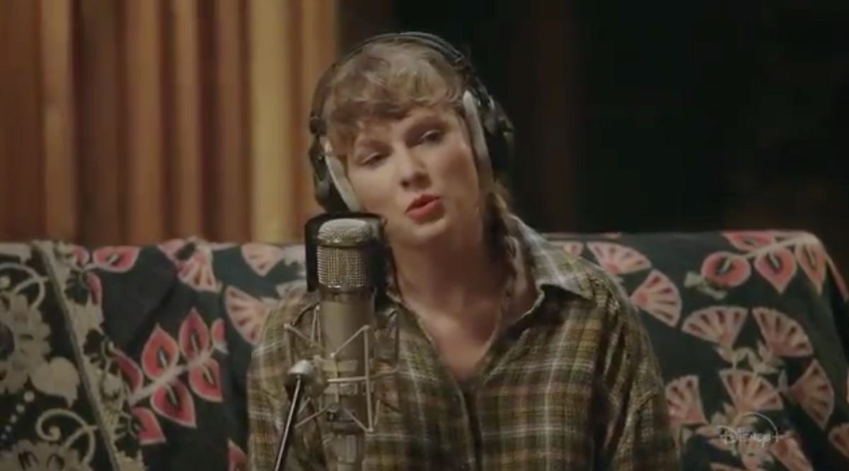 Taylor Swift in Folklore: The Long Pond Studio Sessions