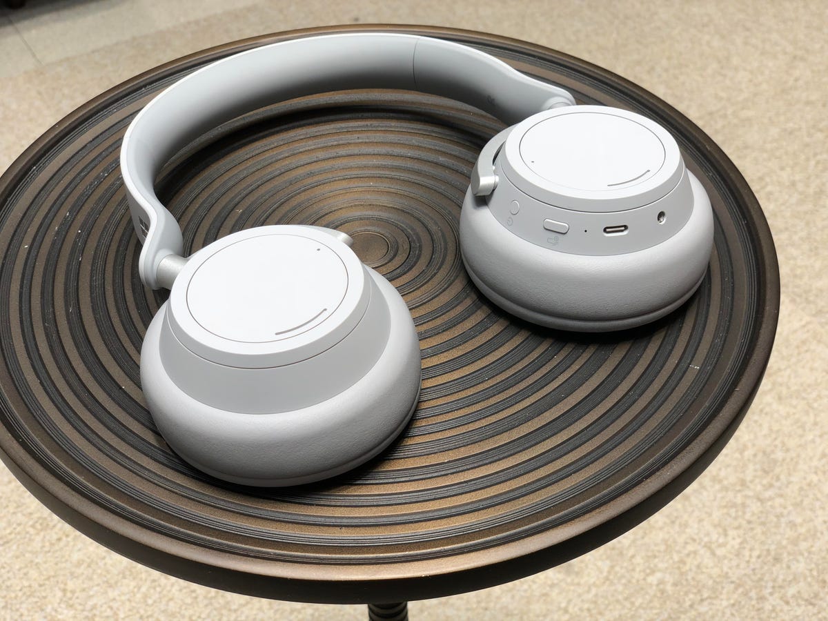 microsoft-surface-headphones-28