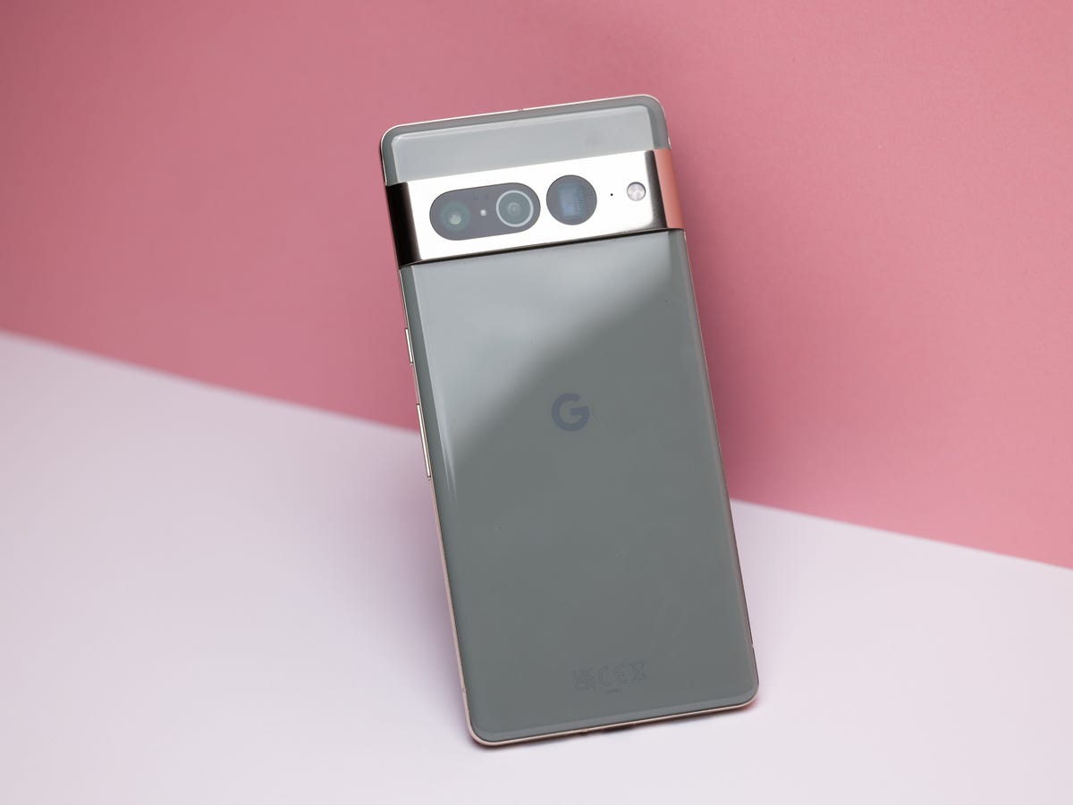 Google Pixel 7 Hands-On: $599 Flagship Brings New Photo-Editing Features -  CNET