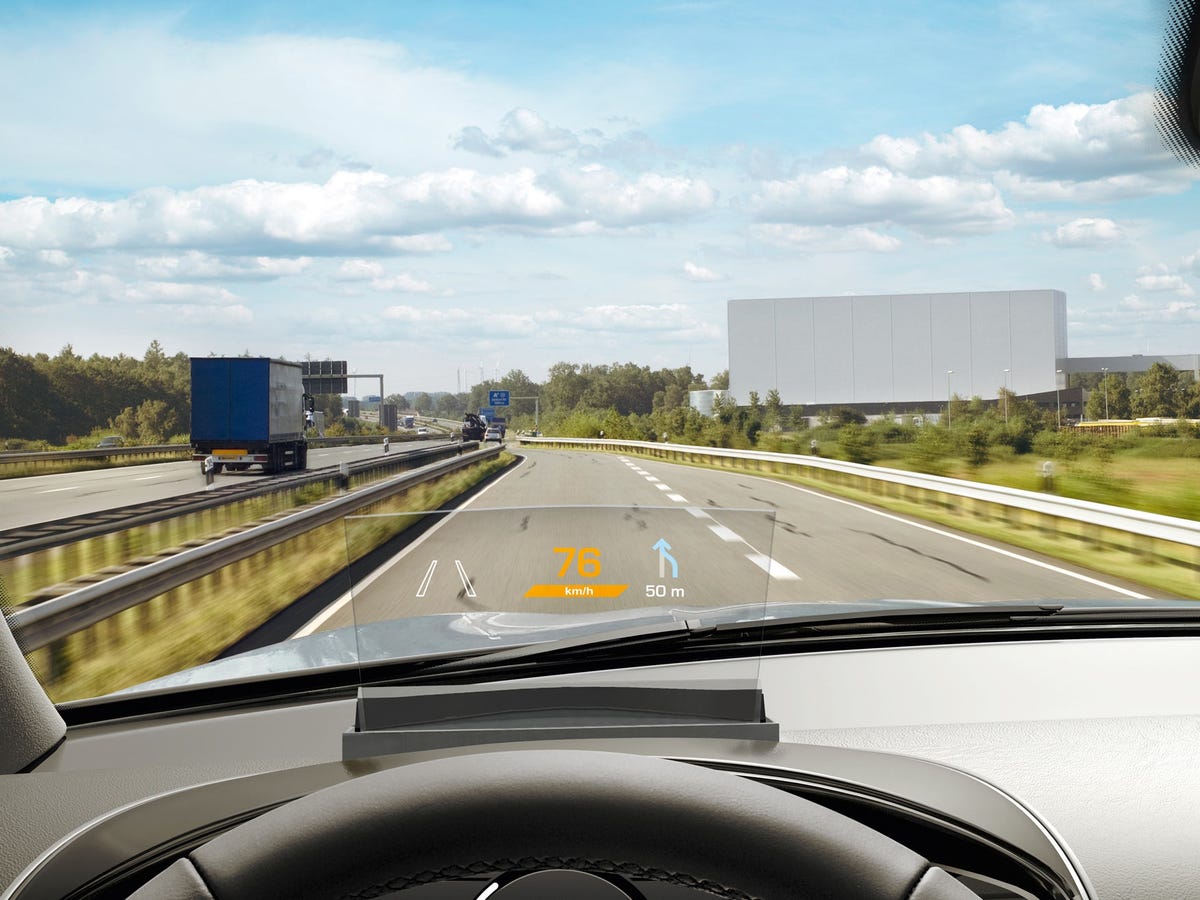 Continental offers cheaper head-up displays for cars - CNET