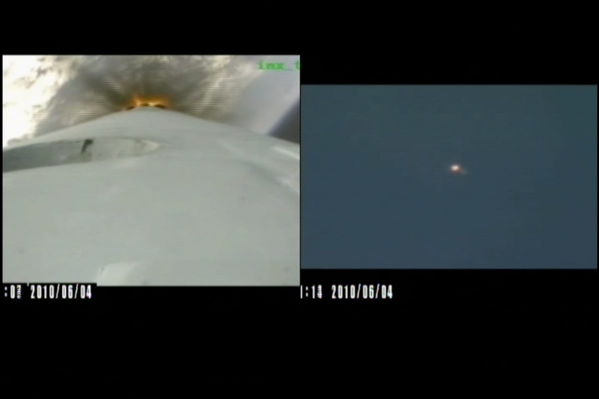 20100604_Falcon9_07_WebcastFrame_Liftoff.png