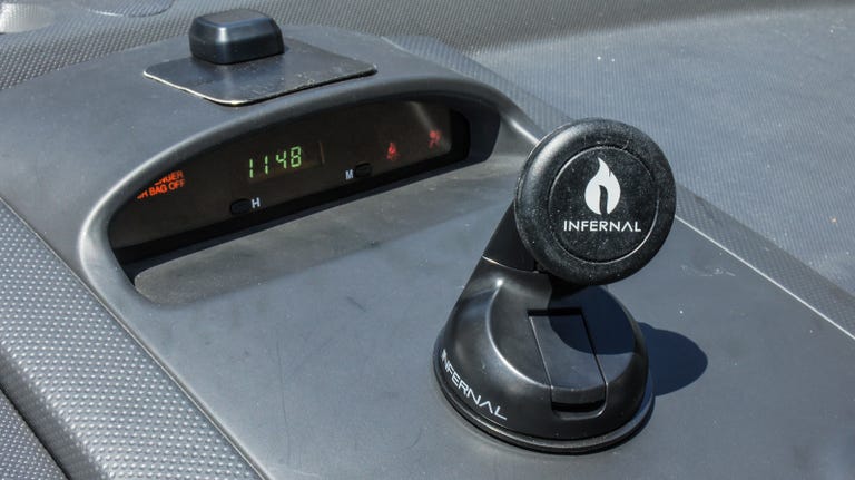 Infernal Innovations Magnetic smartphone mount