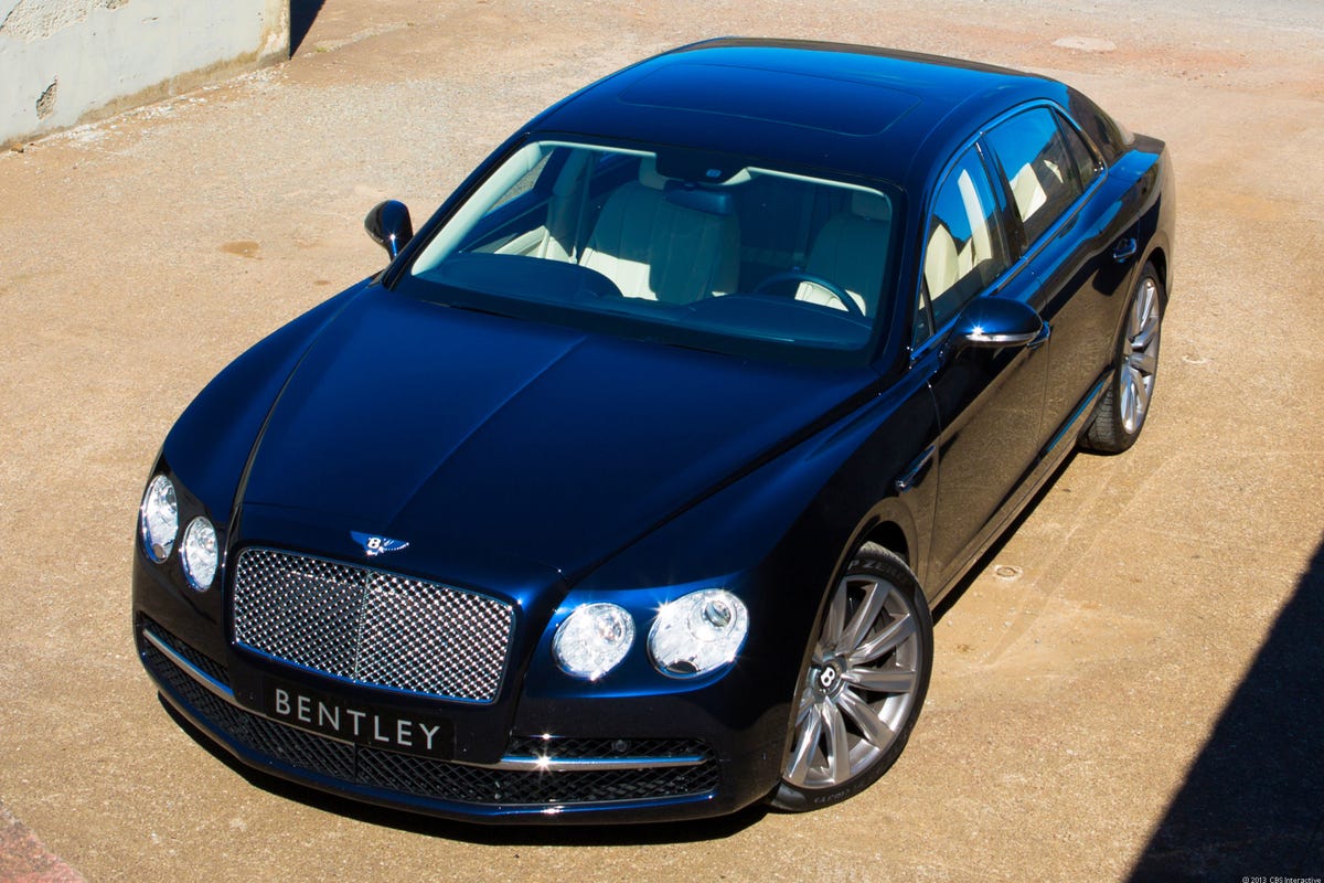 Bentley_7452943_SS18_1.jpg