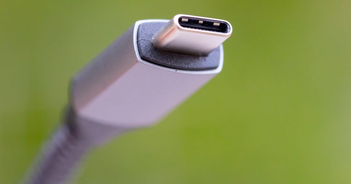 bent Vedholdende teenagere USB-C power upgrade to 240W could banish some of your proprietary chargers  - CNET