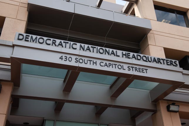 Entry signage at Democratic National Headquarters