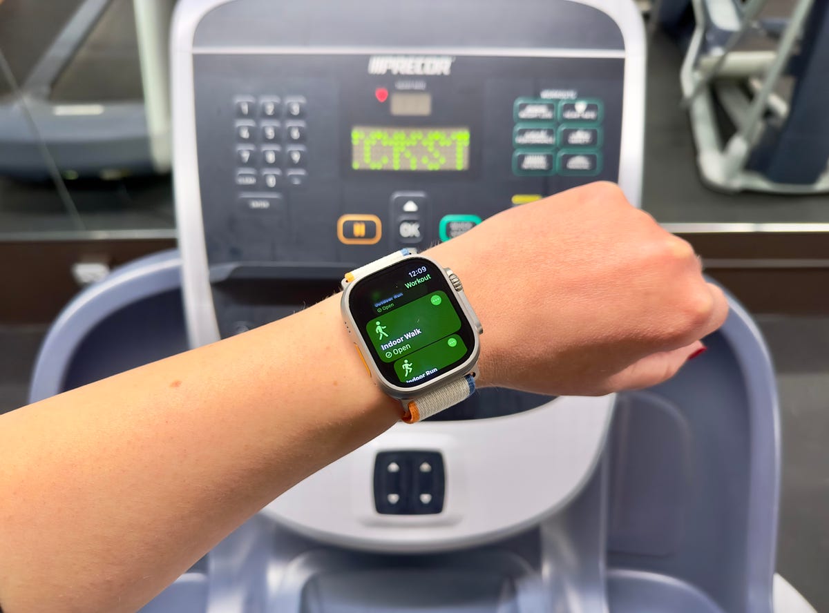 Apple Watch Ultra 2 gym