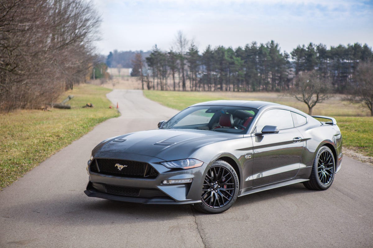 2018-ford-mustang-gt-60