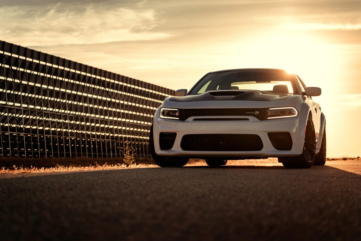 2020-dodge-charger-scat-pack-widebody-55
