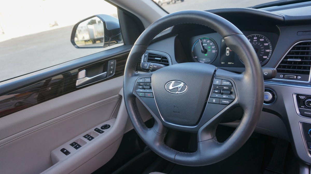 2016 Hyundai Sonata Hybrid Limited (pictures)