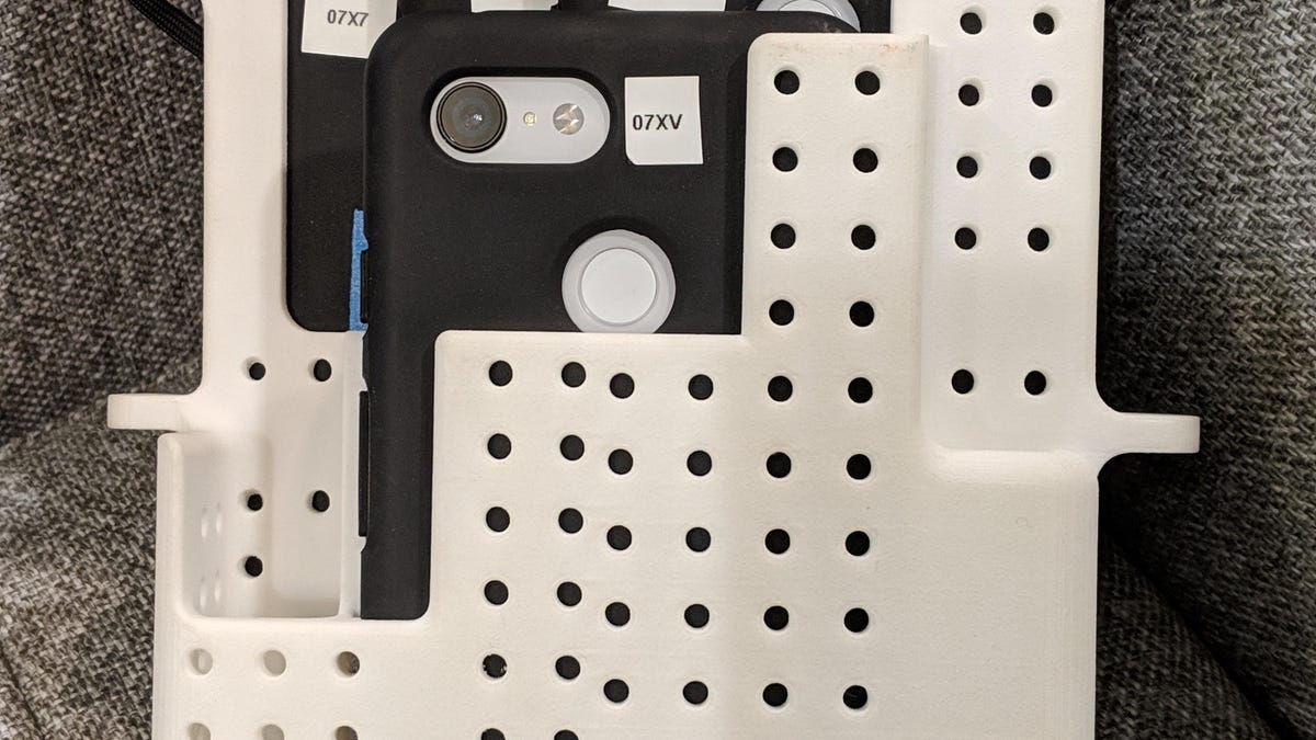 This assemblage of five Pixel 3 phones took sets of photos used to train Google's AI to understand how far away elements of a scene are from a camera.