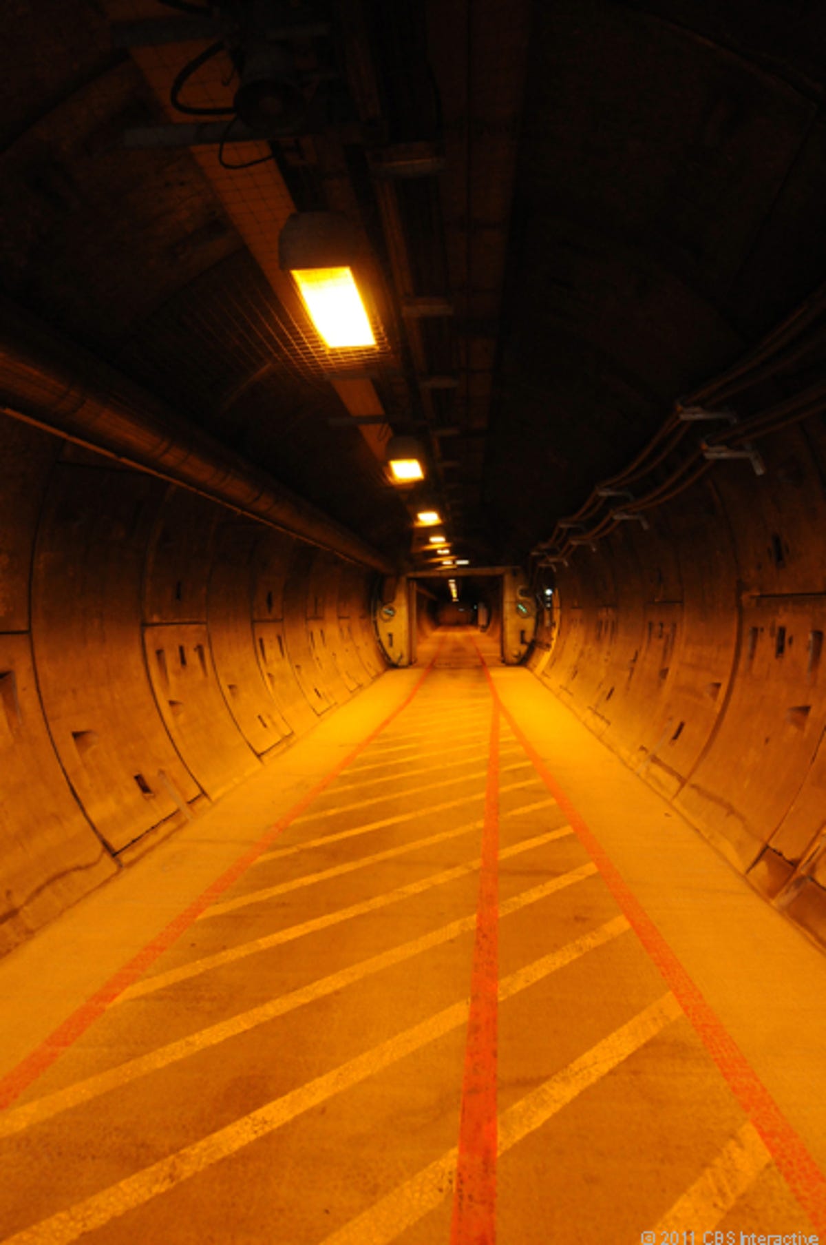 Inside_service_tunnel.jpg